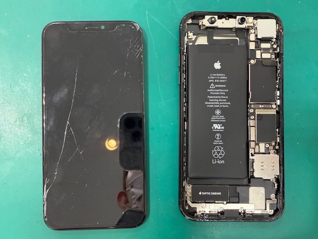 iPhone XR（アイフォンテンアール）コピーパネル交換ならスマホ修理工房富山グリーンモール山室店へ★
